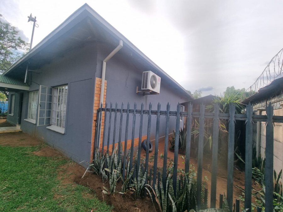 3 Bedroom Property for Sale in Bodorp North West